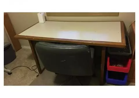 Desk/ work bench with chair